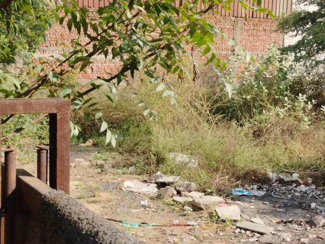 Commercial for sale in Ahmadabad, Gujarat