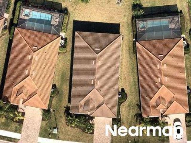 House for sale in Naples