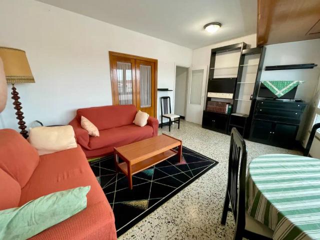 Apartamento en alquiler en A Rosaleda, Santiago de Compostela