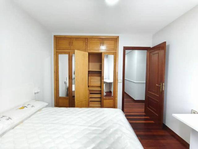 Apartamento en alquiler en A Rosaleda, Santiago de Compostela