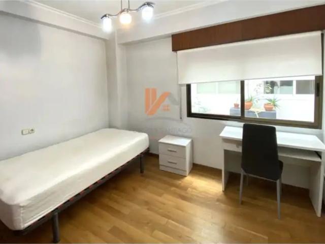 Apartamento en alquiler en A Rosaleda, Santiago de Compostela
