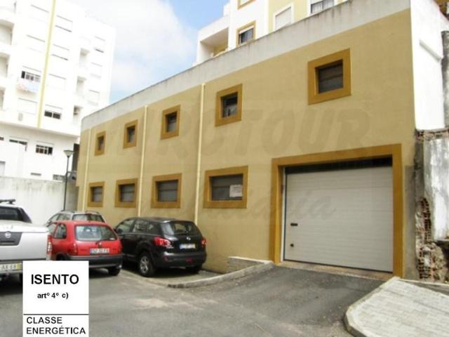 Garagem venda em Santiago Do Cacém, Setúbal