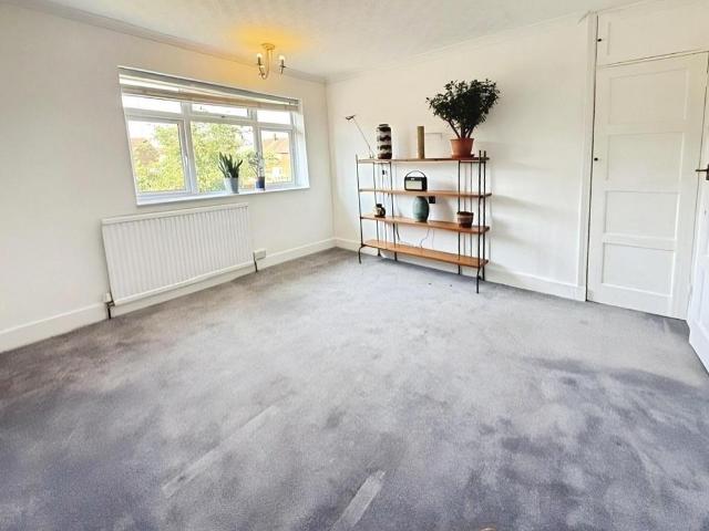 House for rent in Farley Hill, Luton
