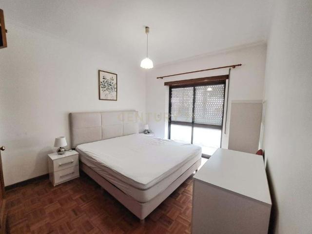 Apartamento alugar em Sé Nova, Coimbra