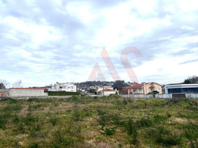 Terreno venda em Santo Tirso, Porto