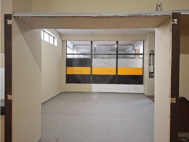 Loja venda em Santo Tirso, Porto
