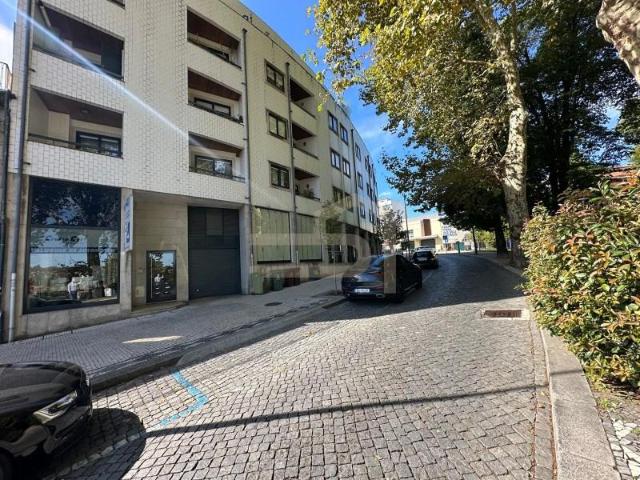 Apartamento alugar em Santo Tirso, Couto (Santa Cristina e São Miguel) e Burgães, Santo Tirso
