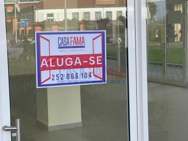 Loja alugar em Santo Tirso, Porto