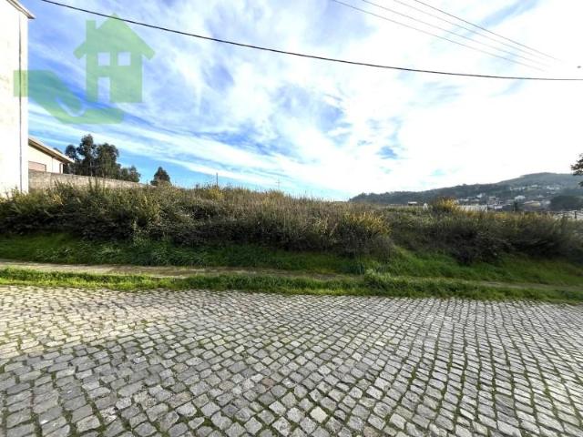 Terreno venda em Santo Tirso, Porto