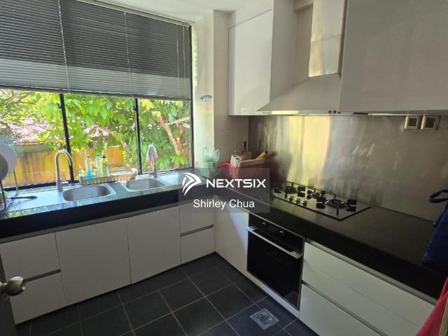 Residential House for sale in Kuching, Bahagian Kuching