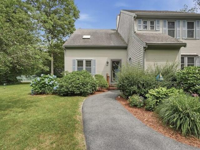 Condo for sale in Mashpee, Massachusetts