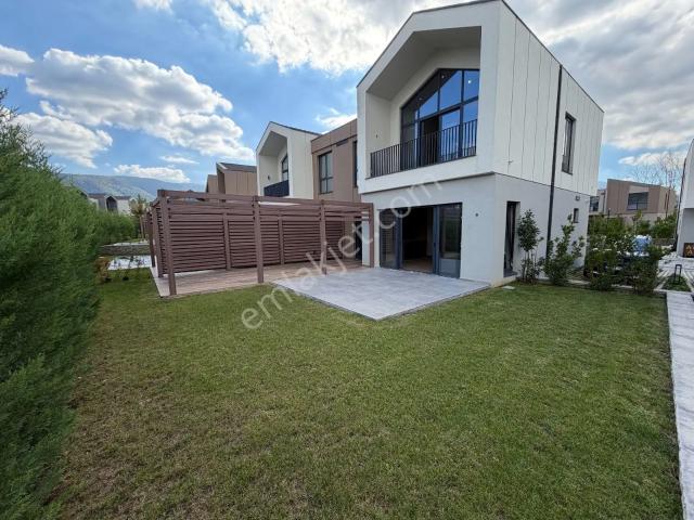 Kurtköy Yavuzselim, Sapanca içerisinde kiralık Villa