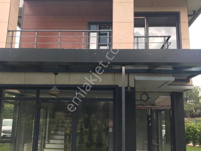Güldibi, Sapanca içerisinde kiralık Villa