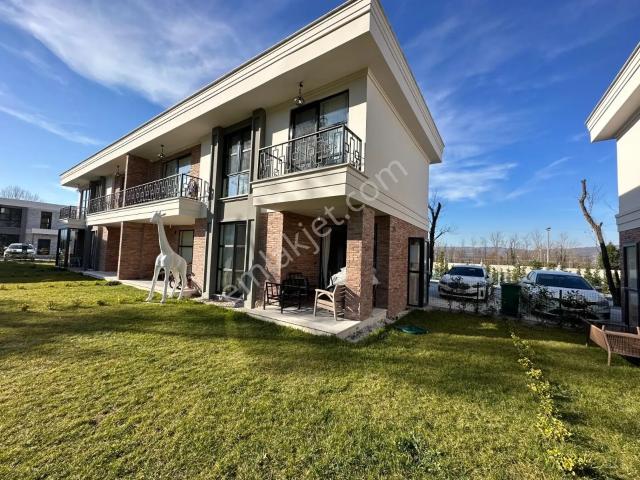 Kurtköy Yavuzselim, Sapanca içerisinde kiralık Villa
