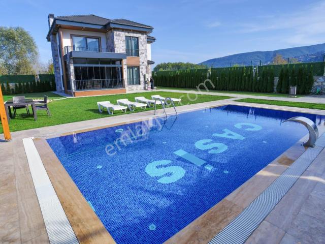 Yanık, Sapanca içerisinde satılık Villa