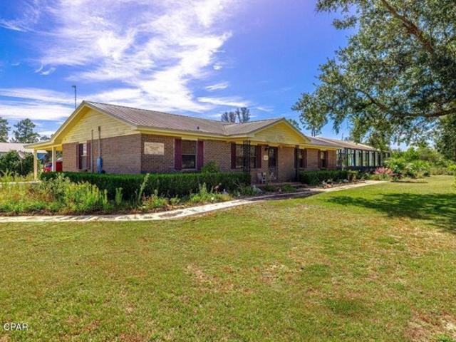 House for sale in Cottondale, Florida