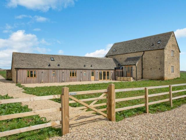 House for rent in Frampton Mansell, Fossebridge