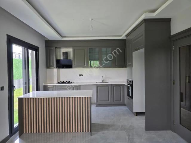 Sariçam, Adana içerisinde satılık Villa