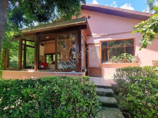 Sariyer, Kireçburnu Mahallesi içerisinde satılık Villa