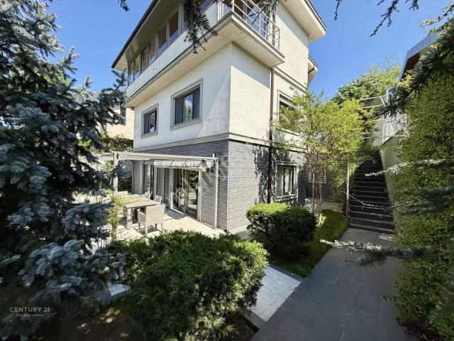 Sariyer, İstanbul içerisinde satılık Villa
