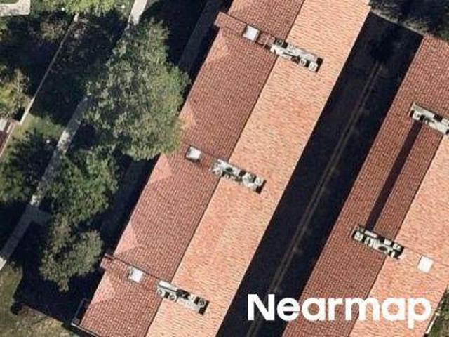 Condo for sale in Canyon Country, California