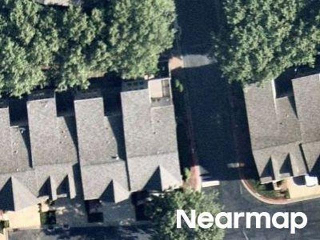 Townhouse for sale in Sandy Springs, Georgia