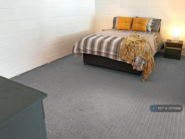 Apartment for rent in Bissom, Penryn