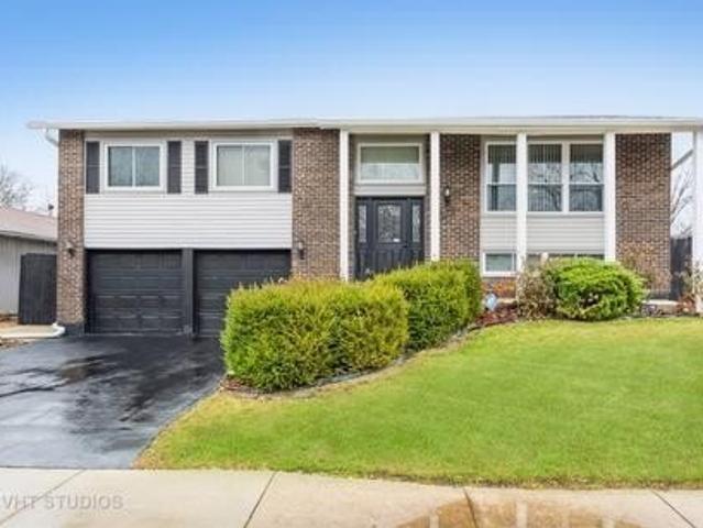 House for sale in Country Club Hills, Illinois