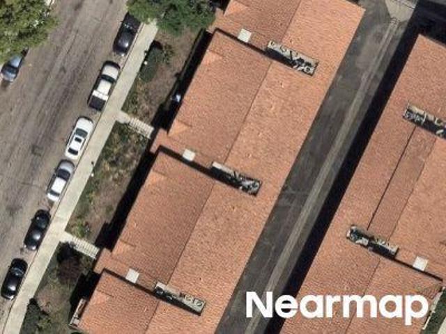 Condo for sale in Santa Clarita, Los Angeles County