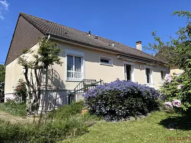 Maison vente à Sargé-lès-le-mans, Le Calvaire