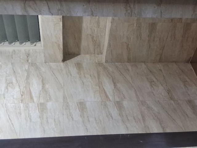 Flat for rent in Deri