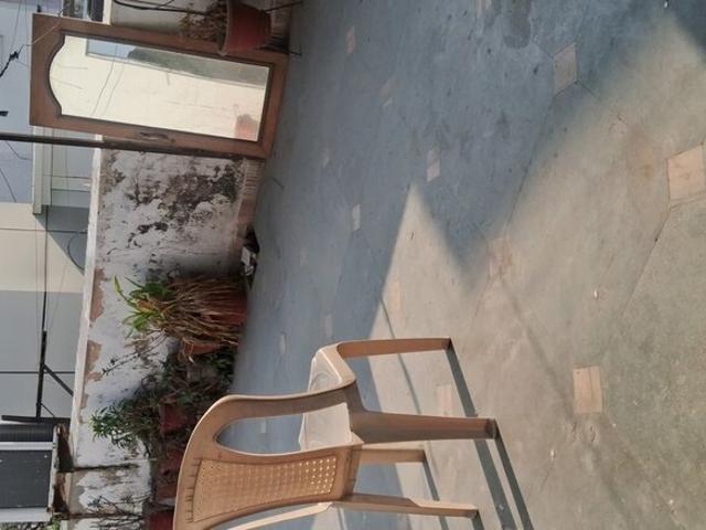 Flat for rent in Deri