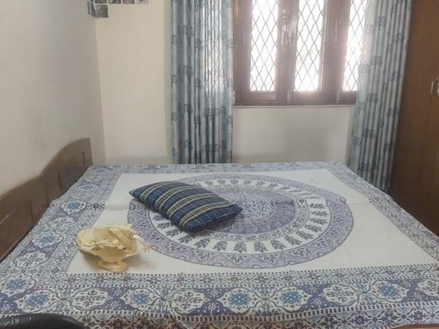Flat for rent in Deri