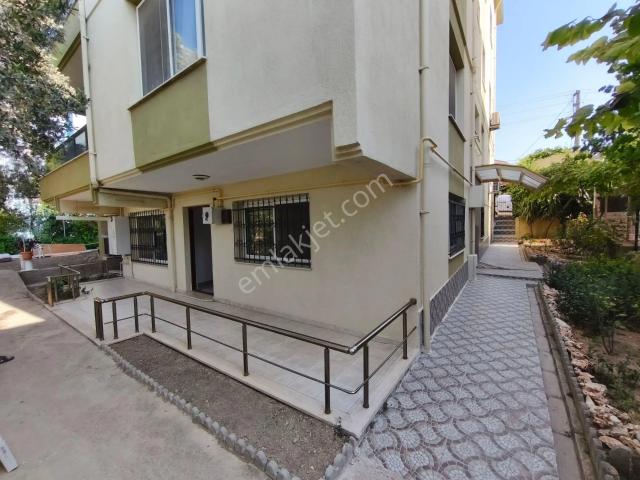 Gaziemir, İzmir içerisinde kiralık mülk