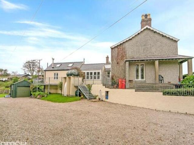 House for sale in Pwllheli