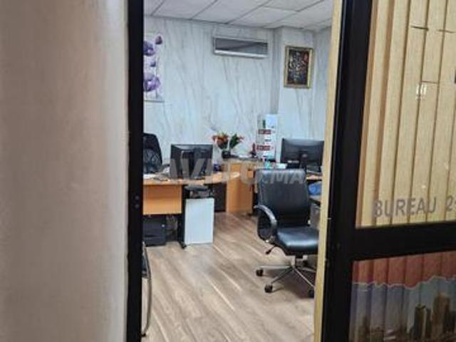 Local commercial vente à Anfa, Gharb-Chrarda-Beni Hssen