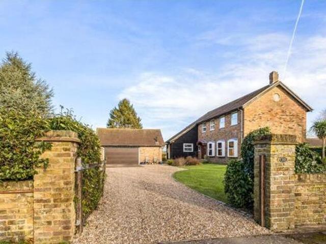 House for sale in Batchworth, Hertfordshire