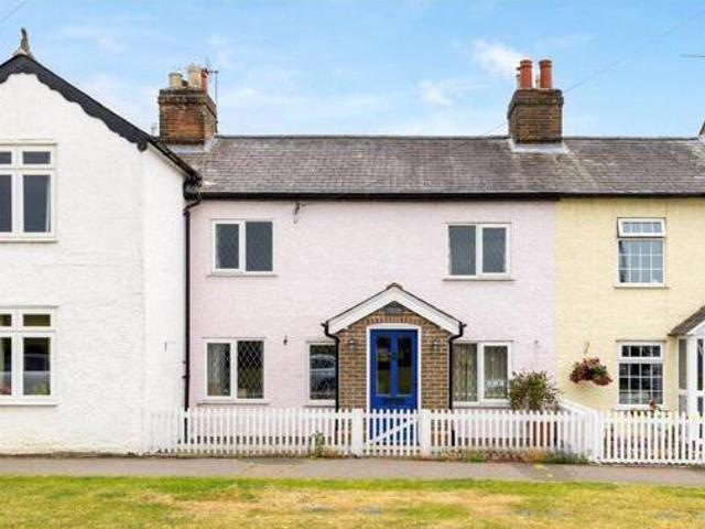 House for sale in Batchworth, Hertfordshire