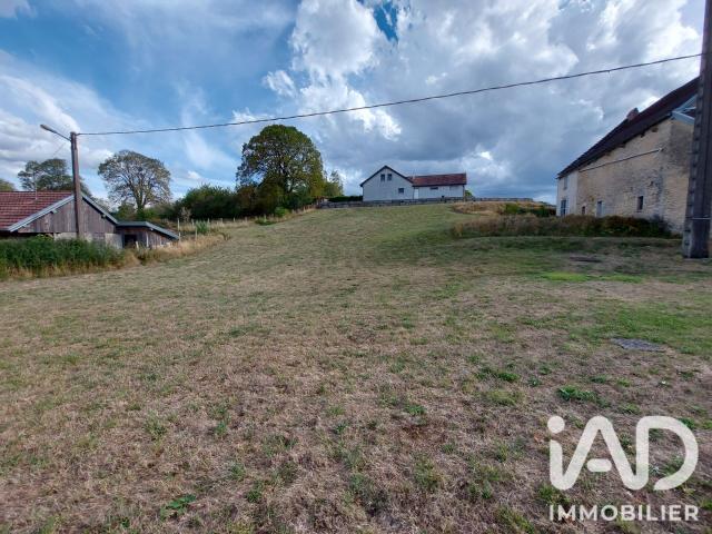 Terrain vente à Lons-le-Saunier, Sarrogna