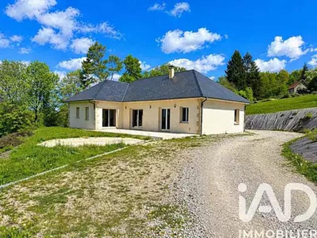 Maison vente à Ussel, Sarroux