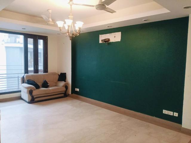 Property for rent in Deri
