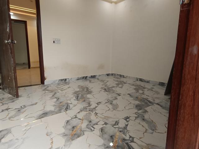 Flat for rent in Deri