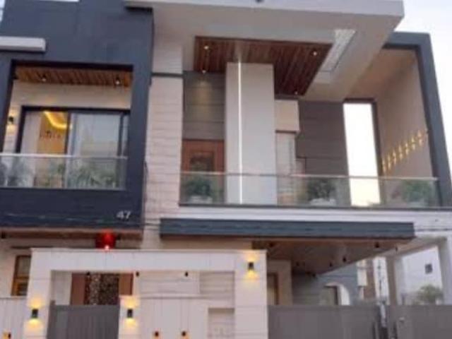 House for sale in Deri