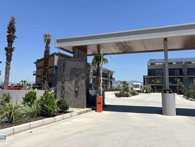 Çiğli, İzmir içerisinde satılık mülk