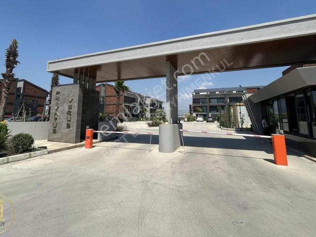 Çiğli, İzmir içerisinde satılık Residence