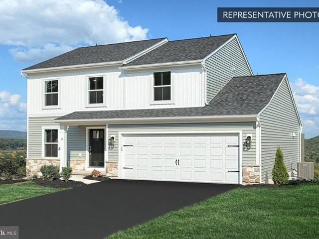 House for sale in Spring Grove, Pennsylvania