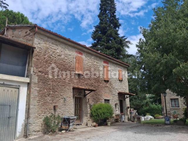 Villa Indipendente in affitto a Unione di Comuni della Romagna Forlivese, Dovadola