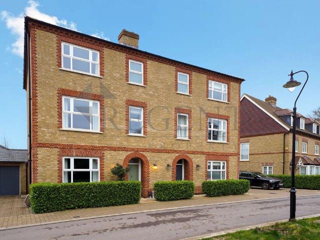 House for rent in Cockfosters, Greater London