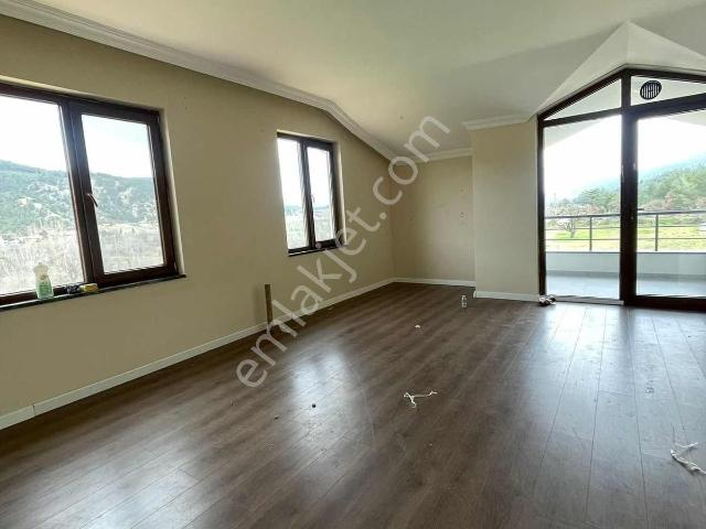 Tarakli, Sakarya içerisinde satılık mülk