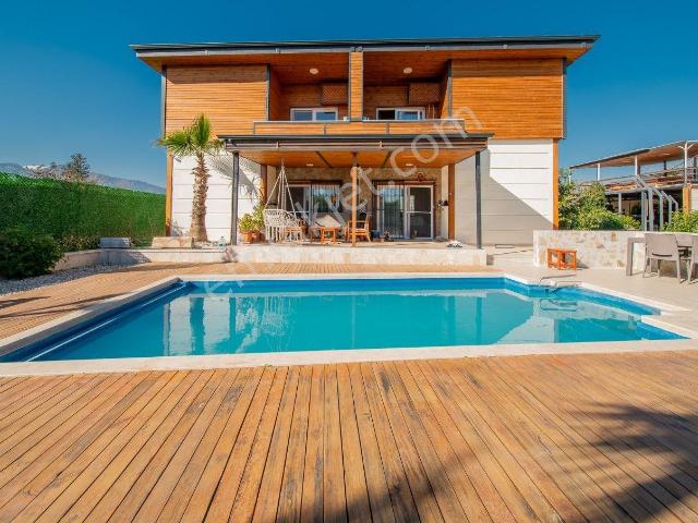 Aşağı Karaman, Konyaaltı içerisinde satılık Villa